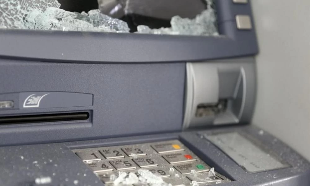 Επίδαυρος: Ανατίναξαν ΑΤΜ και άρπαξαν 125.000 ευρώ!
